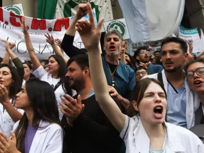 Protestas para parar el desfinanciamiento en el Bonaparte