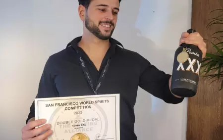 Salvador Barragan, el joven argentino que gan doble oro y oro en dos competencias mundiales de bebidas