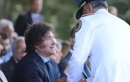 Milei en la ceremonia de premiacin de la Escuela de Cadetes