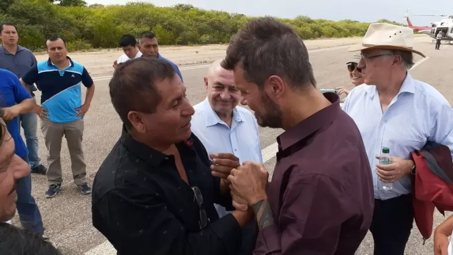 Marcelo Tinelli tras llegar a Salta para colaborar con la comunidad wich.