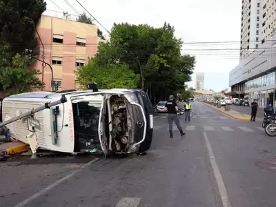 La ambulancia que la trasladaba volc