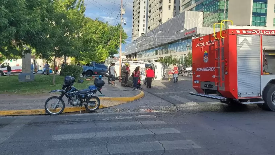 Estuvo internada en terapia intensiva con respirador, pero horas despus falleci.