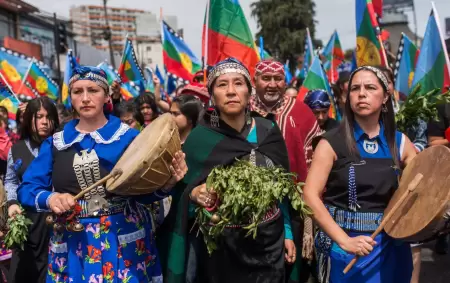 Mujeres mapuche