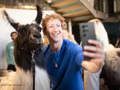 Mark Zuckerberg y una llama