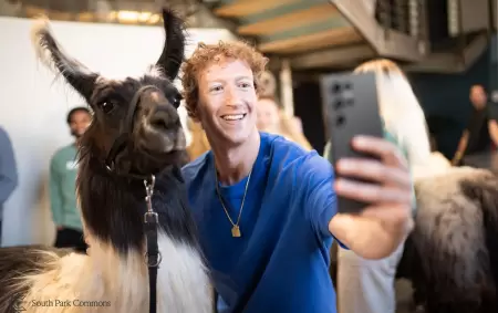 Mark Zuckerberg y una llama