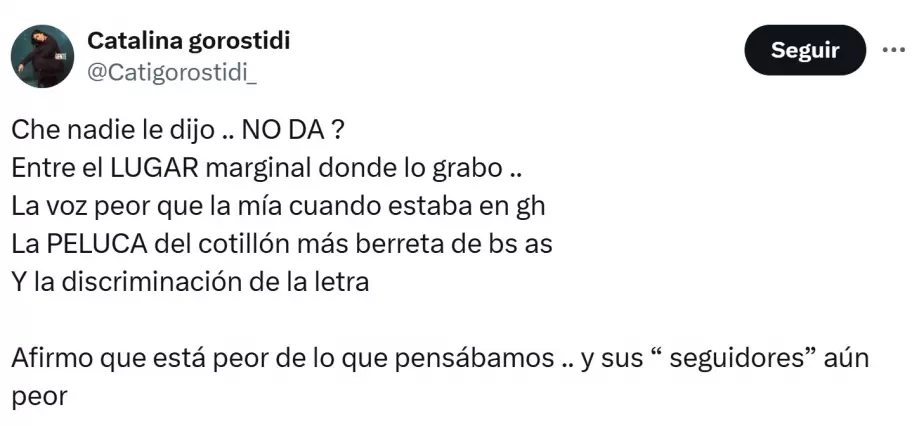 Catalina Gorostidi atendi a Juliana "Furia" Scaglione tras la cancin que le dedic a Federico "Manzana" Faras.