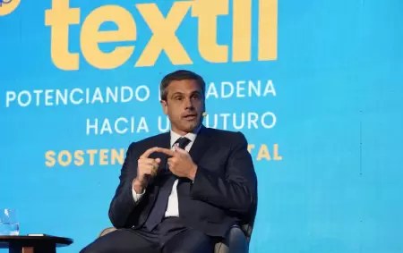 El ex director de Aduanas particip del panel El desafo de producir en Argentina en Pro Textil 2024