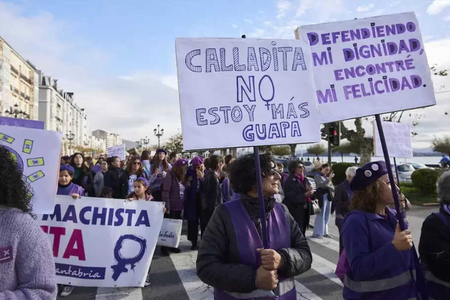 En Espaa tambin se llevan a cabo marchas contra la violencia hacia mujeres este 25 de noviembre