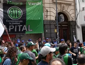 ATE en una manifestacin en defensa del INTA