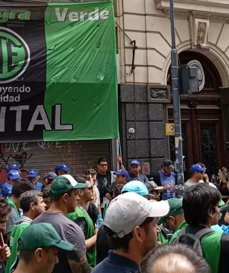 ATE en una manifestacin en defensa del INTA