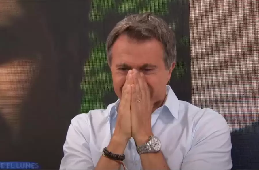 Sergio Lapeg�e se quebr� en su despedida de TN.