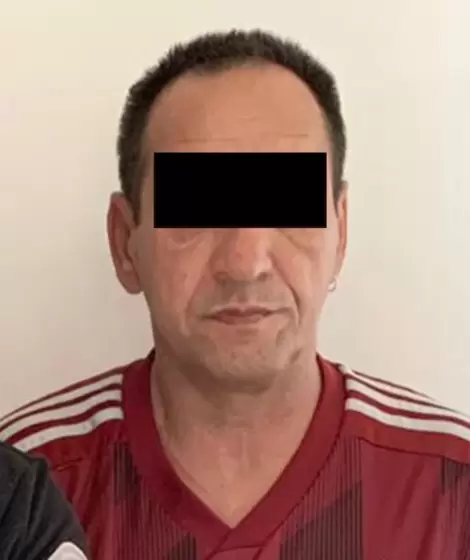 Carlos Alfredo Paredes de 59 aos fue detenido por la DDI de La Matanza, acusado de haber violado a una nia de 14 aos.