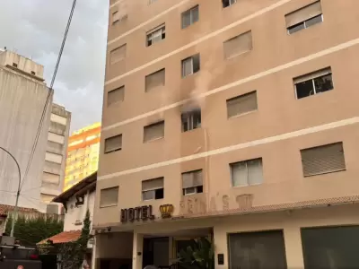 El incendio en el segundo piso sucedi en la tarde del jueves en el hotel Reinas de Catamarca