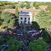 Trabajadores del Haroldo Conti en alerta ante el posible cierre: "Vamos a seguir peleando"