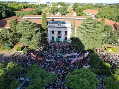 Trabajadores realizaron una movilizacin para manifestarse en contra del cierre del Conti