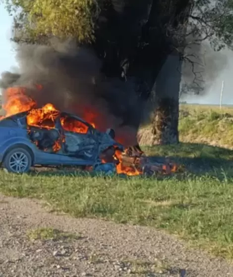 Un hombre degoll a su pareja y luego se quit la vida tras chocar el auto contra un rbol en la provincia.