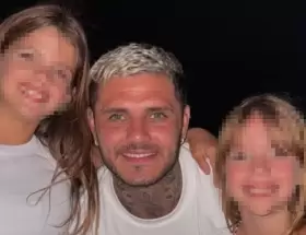 Mauro Icardi y sus hijas en comn con Wanda Nara