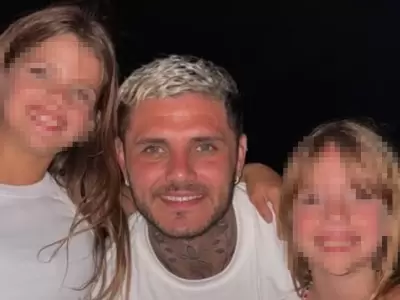 Mauro Icardi y sus hijas en comn con Wanda Nara