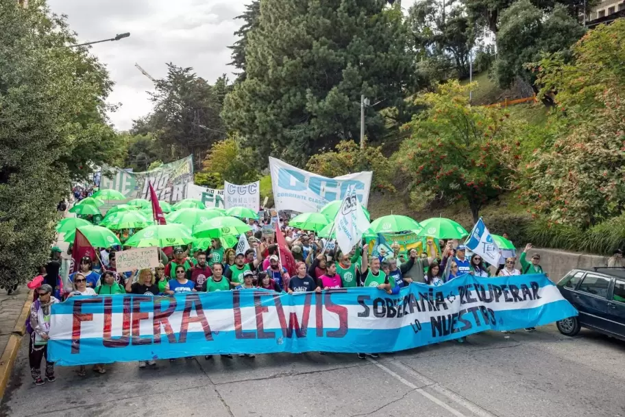 Marchas por la liberacin de Lago Escondido