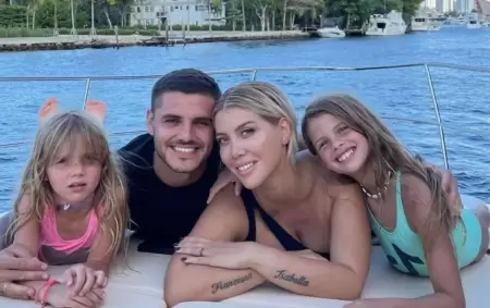 Mauro Icardi y Wanda Nara con sus hijas