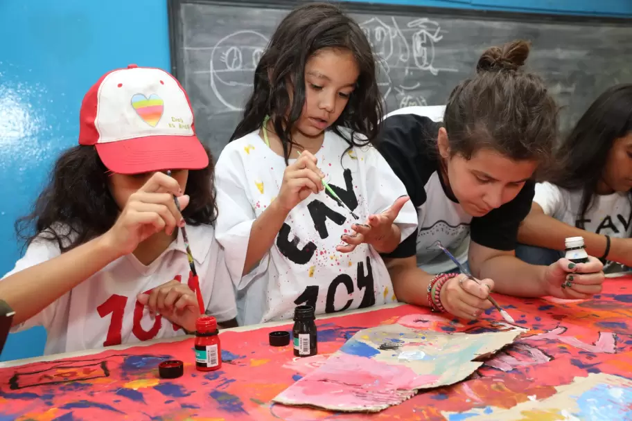 As son las escuelas abiertas de verano en La Matanza.