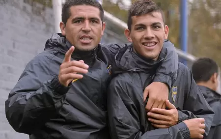 Juan Romn Riquelme y Leandro Paredes, cuando compartan plantel en Boca Juniors.