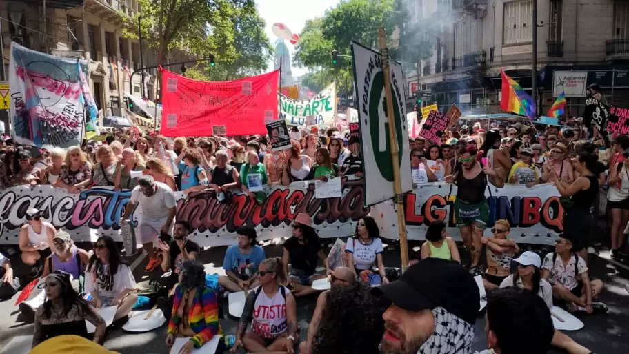 Marcha Federal LGTBIQ+: los manifestantes se movilizan a la Plaza de Mayo