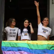 Milei volvi a chicanear a Lali tras su participacin en la Marcha Federal LGBT+ Antifascista: "Ladri Depsito"