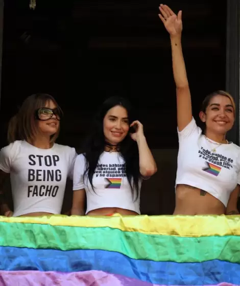 Lali Espsito en la Marcha Federal LGBT+ Antifascista