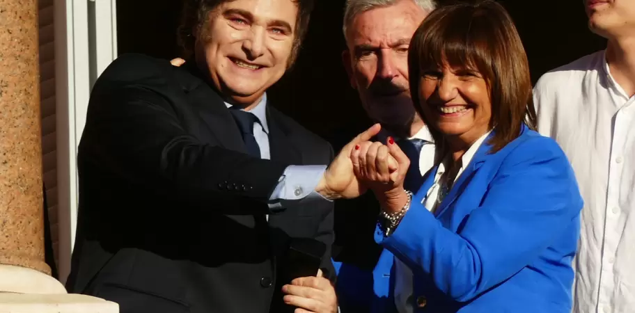 Milei y Bullrich desde el balcn de Casa Rosada