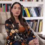 Del divn al furor: Lorena Vega, la "psicloga" de "Envidiosa" que todos quieren en terapia