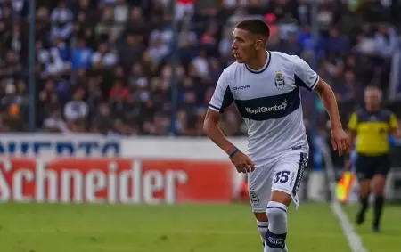 Alan Sosa volvi a Gimnasia de La Plata en 2025, tras pasar a prstamo por el ascendido Aldosivi de Mar del Plata.