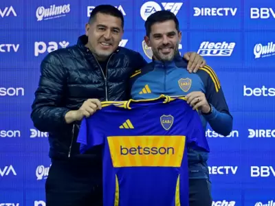 Riquelme busca una prolija salida de Gago