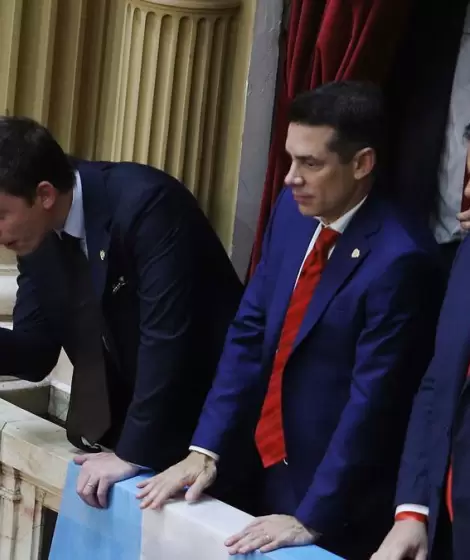 As amenazaba Santiago Caputo a Manes durante el discurso de apertura de sesiones ordinarias de Milei.