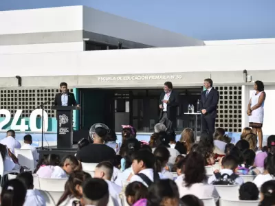 El gobernador bonaerense, Axel Kicillof, inaugur una escuela pblica en Pilar, en el marco del primer da de clases 2025 en la Provincia.