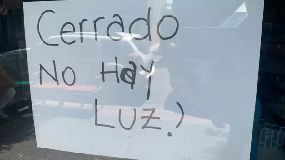 Unos 9.886 usuarios continuaban sin luz