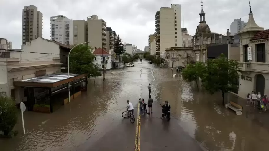 La ciudad que se reconstruye con una argentina solidaria