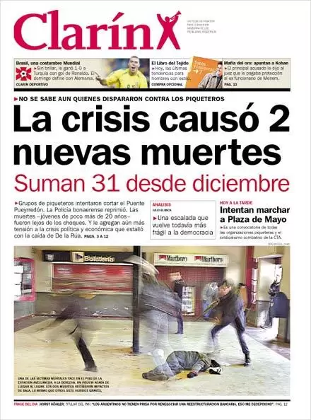 "La crisis caus dos nuevas muertes", tapa de Clarn en plena crisis de 2001