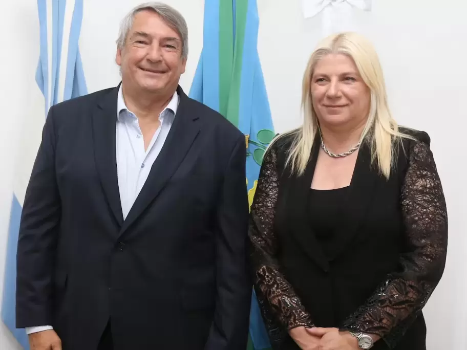 Jorge DOnofrio, ex ministro de Transporte, y a la concejal de Pilar, Claudia Pombo