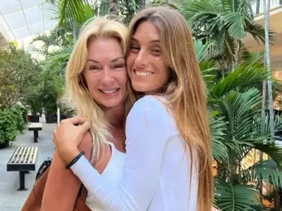 Lola Latorre y su madre, Yanina