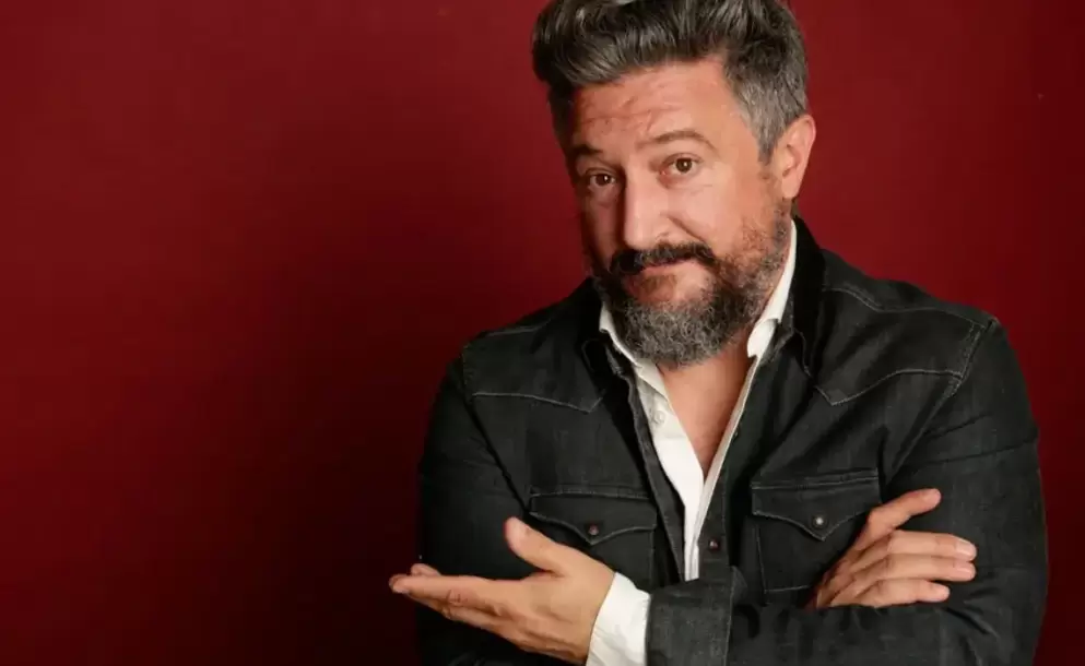 Pablo Fábregas, 25 años de ingenio, crisis y risas: "No quiero censura ni autocensura: quiero humor con crítica"