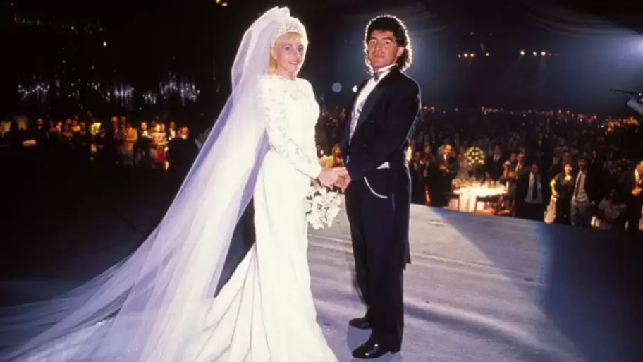 El casamiento del Diego con Claudia fue en el estadio Luna Park