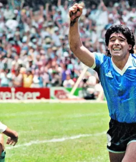 Maradona en su cruzada contra los ingleses