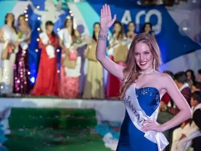 La modelo desafía los estándares tradicionales de belleza con una propuesta que va más allá de la imagen.