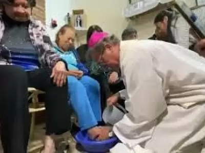La Iglesia lavó los pies de jubilados y pidió una jubilación digna