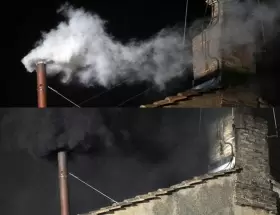 El humo que informa del nuevo Papa