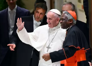 El cardenal ghans famoso por su enfoque progresista