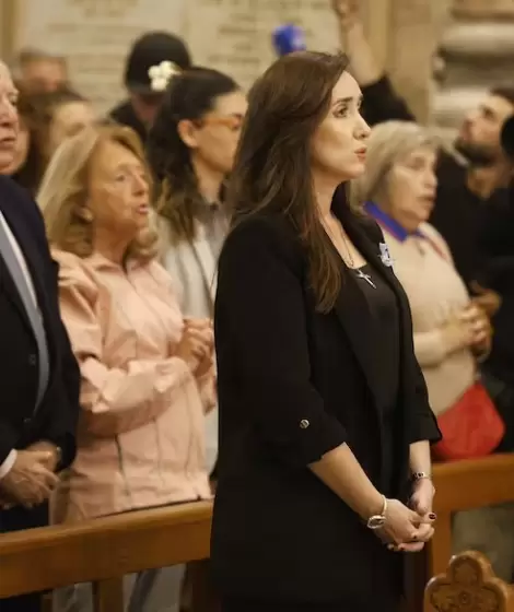 Abuchearon a Victoria Villarruel