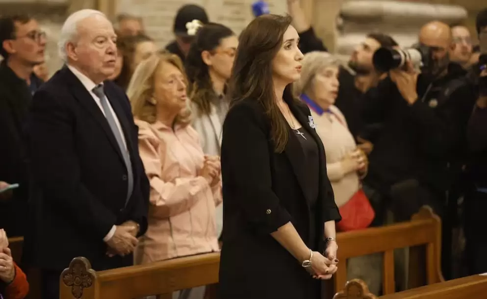 Tensión, insultos y abucheos: Victoria Villarruel fue increpada tras la misa en homenaje al Papa Francisco