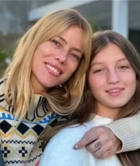 Allegra Cubero y Nicole Neumann